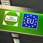 Wie vanaf 2024 naar Europa wil reizen krijgt te maken met nieuwe inreisregels en systemen: ETIAS en EES. Beide systemen zijn bedacht om Europa en de reizigers meer veiligheid te bieden. Maar wat zijn de belangrijkste verschillen tussen ETIAS en EES?