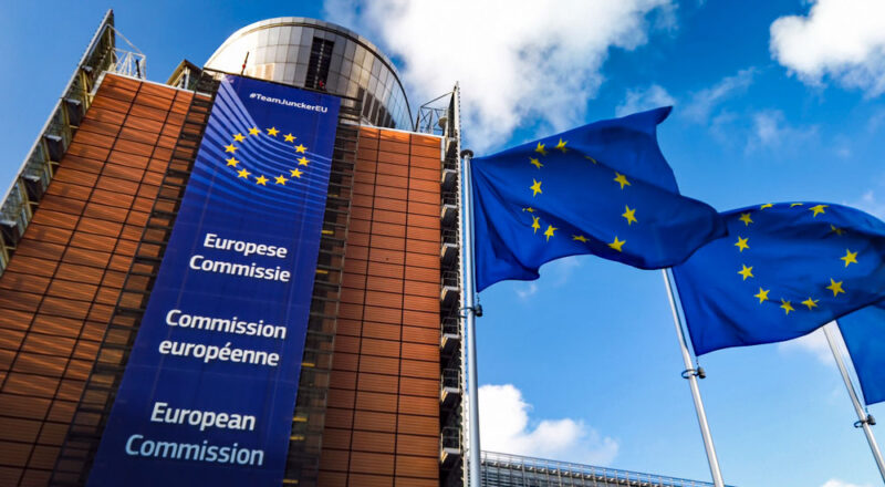 Europska komisija želi strožu politiku viza.