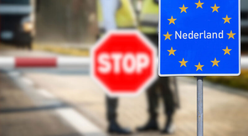 Nederland voert tijdelijke grenscontroles in